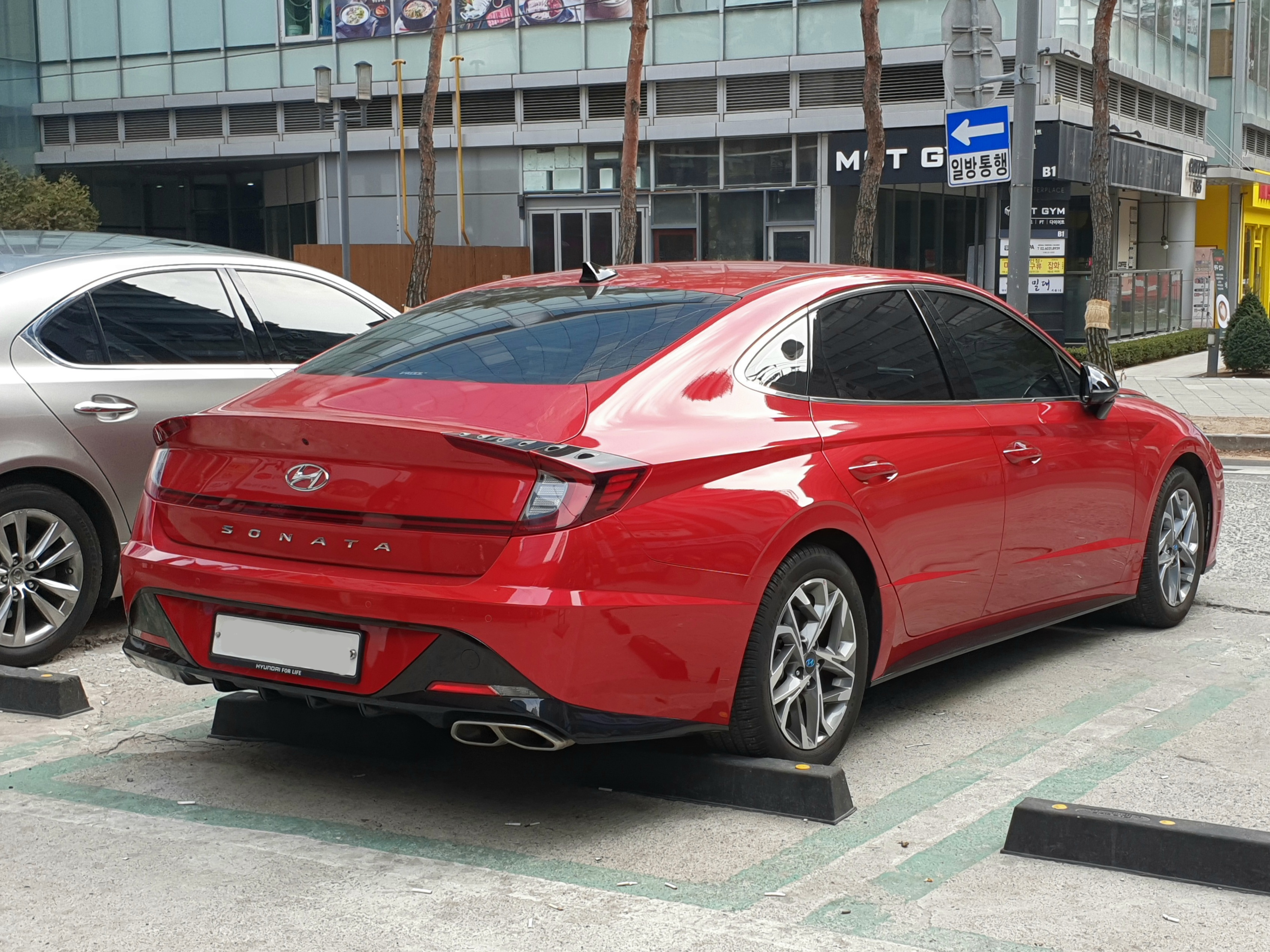 Hyundai sonata dn8