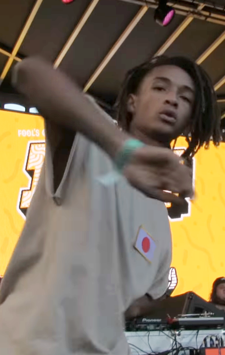 Jaden Smith flashes his bizarre metal mouthpiece