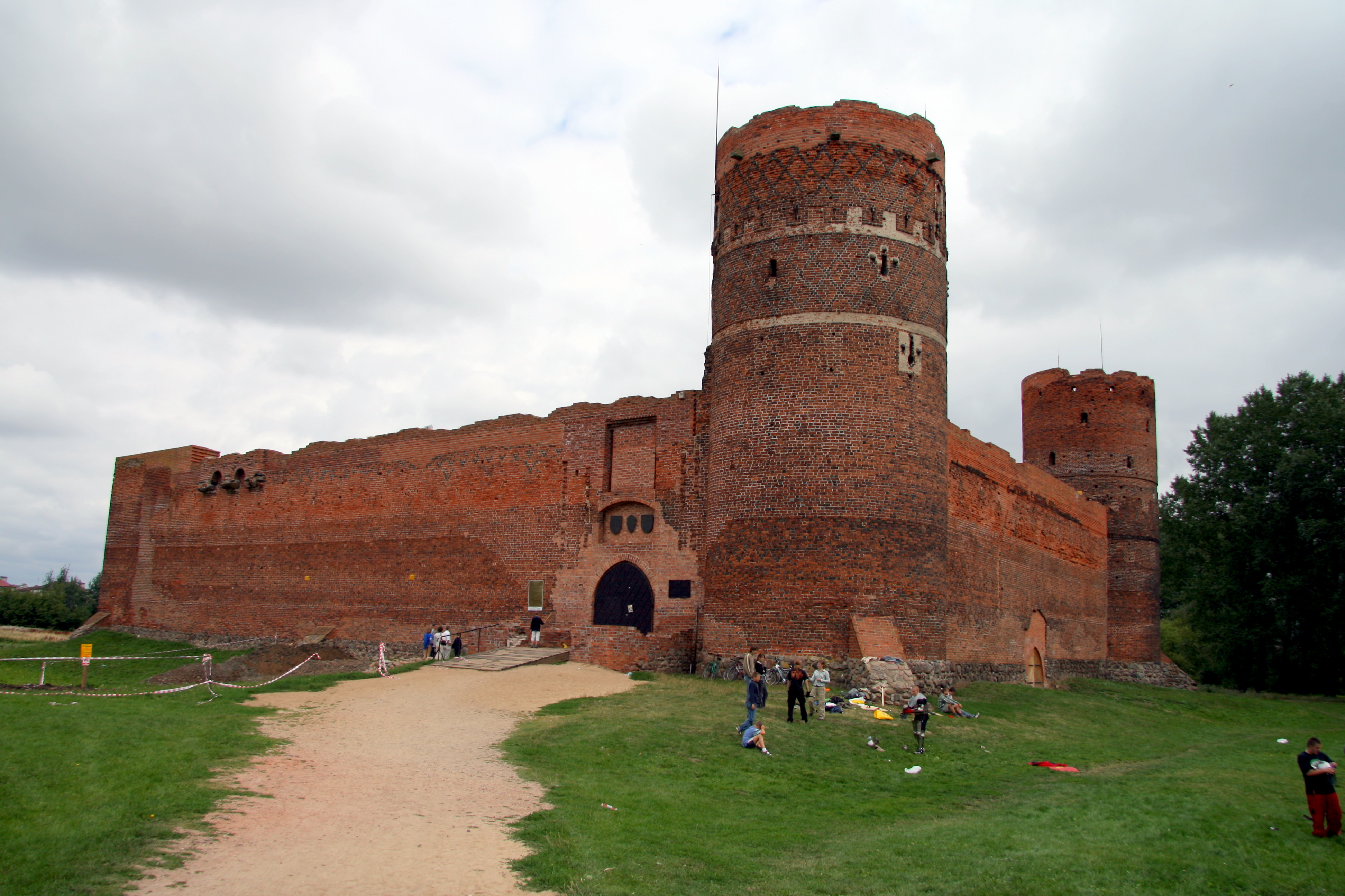 File Poland Ciechan w Castle jpg Wikimedia Commons