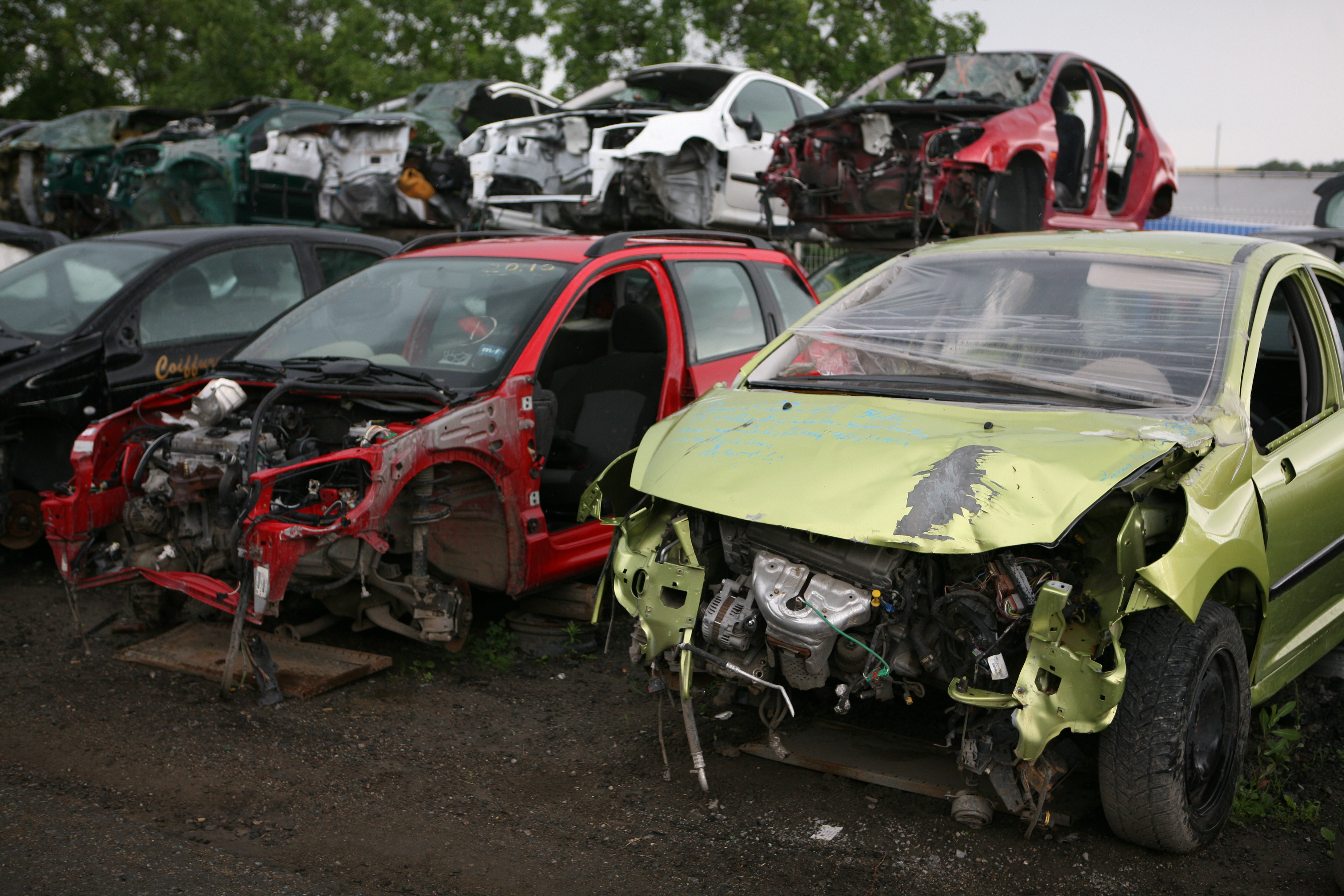File:Scrap car bodies.jpg - Wikipedia