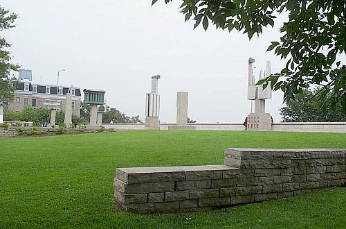 File Sculpture Garden Jpg Wikimedia Commons