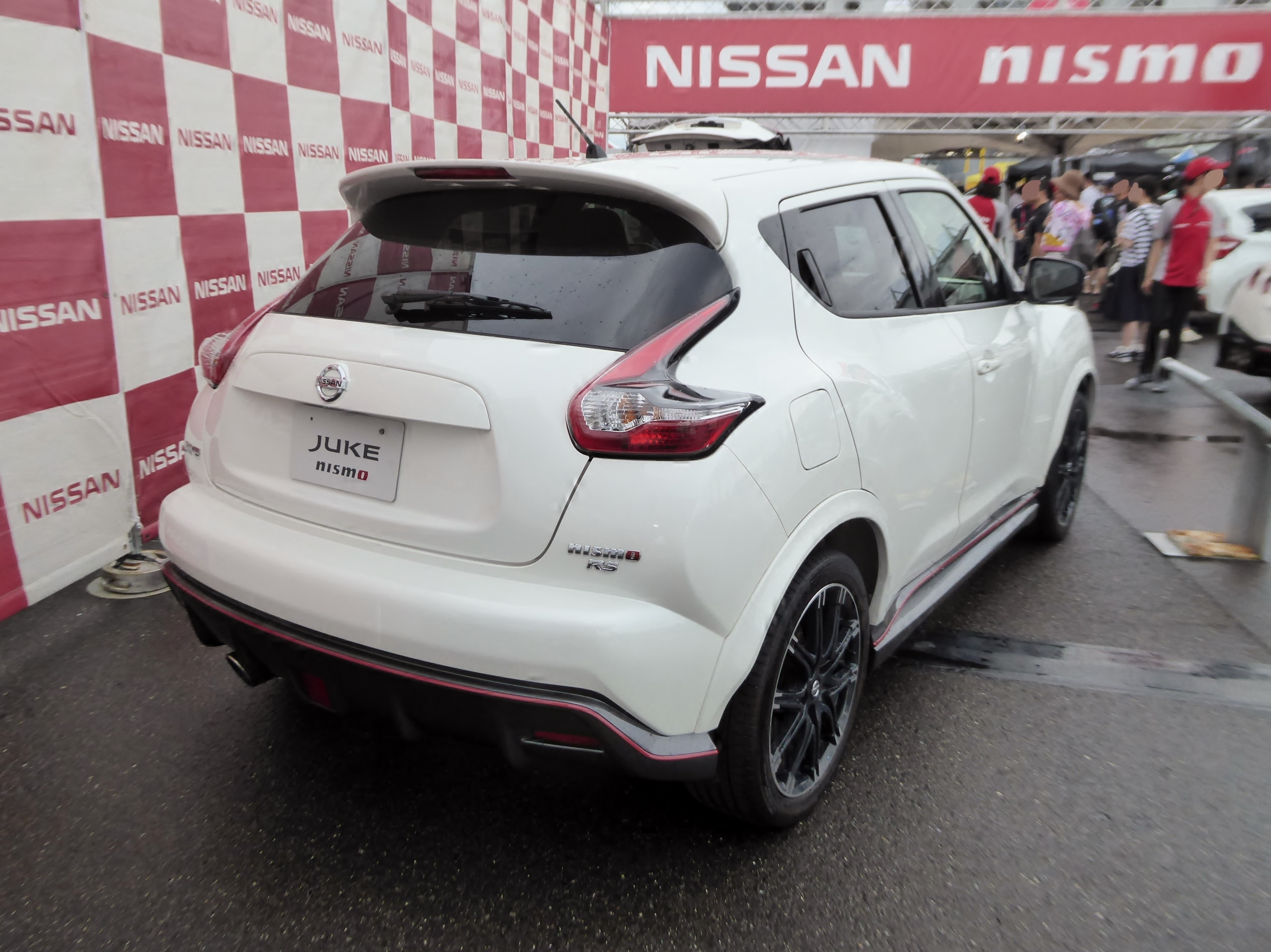 ファイル:The rearview of Nissan JUKE nismo RS (CBA-NF15).jpg - Wikipedia