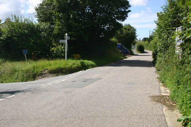 File:Tophill Ashford - geograph.org.uk - 722190.jpg