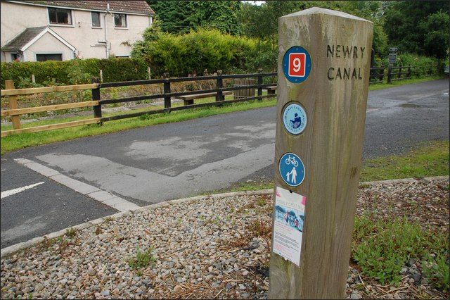 File:Towpath post near Scarva - geograph.org.uk - 531299.jpg