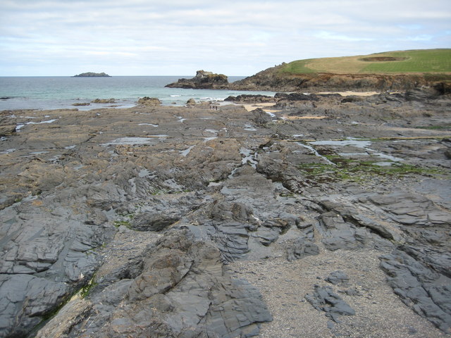 File:Trevone Bay - geograph.org.uk - 1534591.jpg