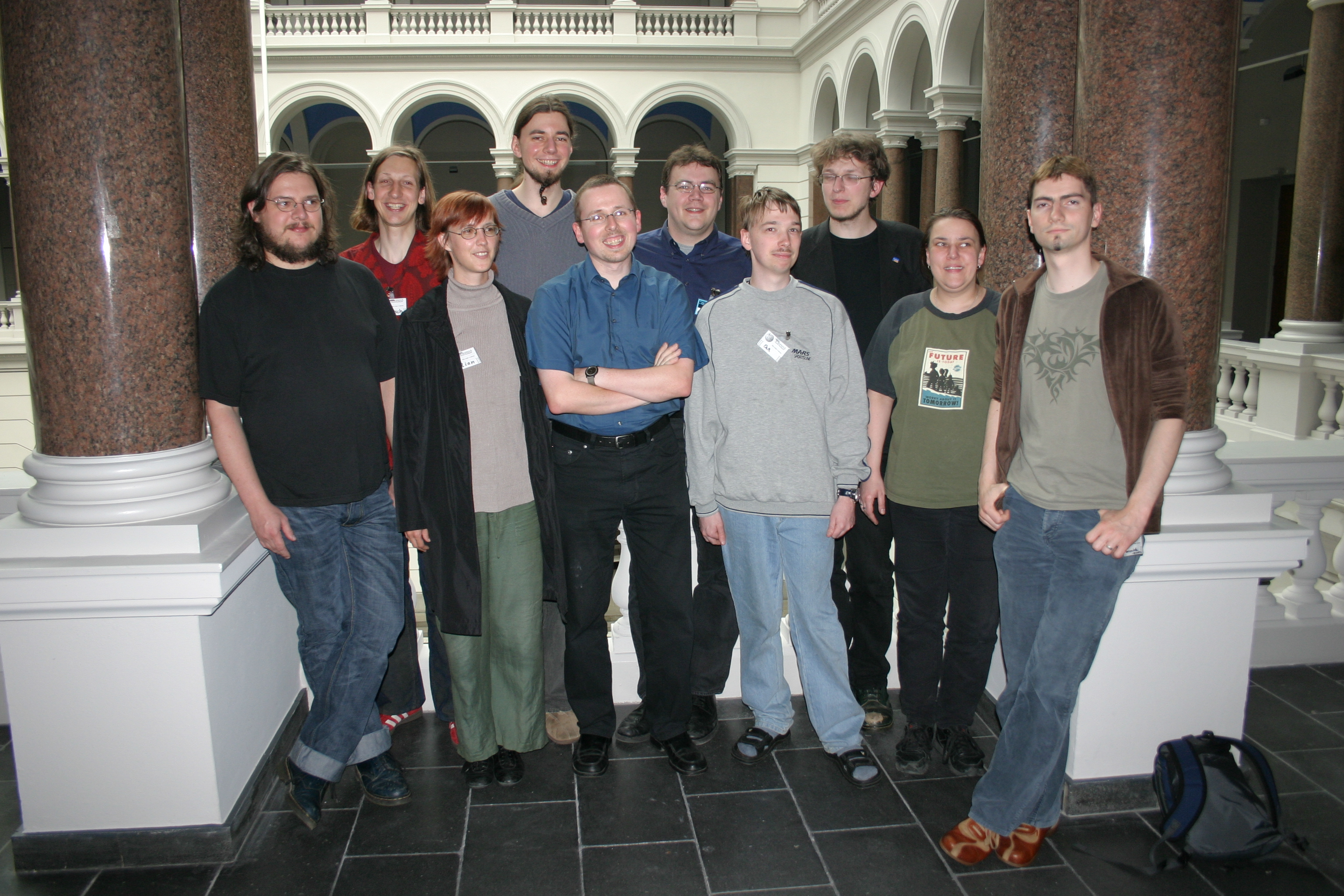 Vorstand von Wikimedia Deutschland – Gesellschaft zur Förderung Freien Wissens am 13. Juni 2004 in der Technischen Universität Berlin.