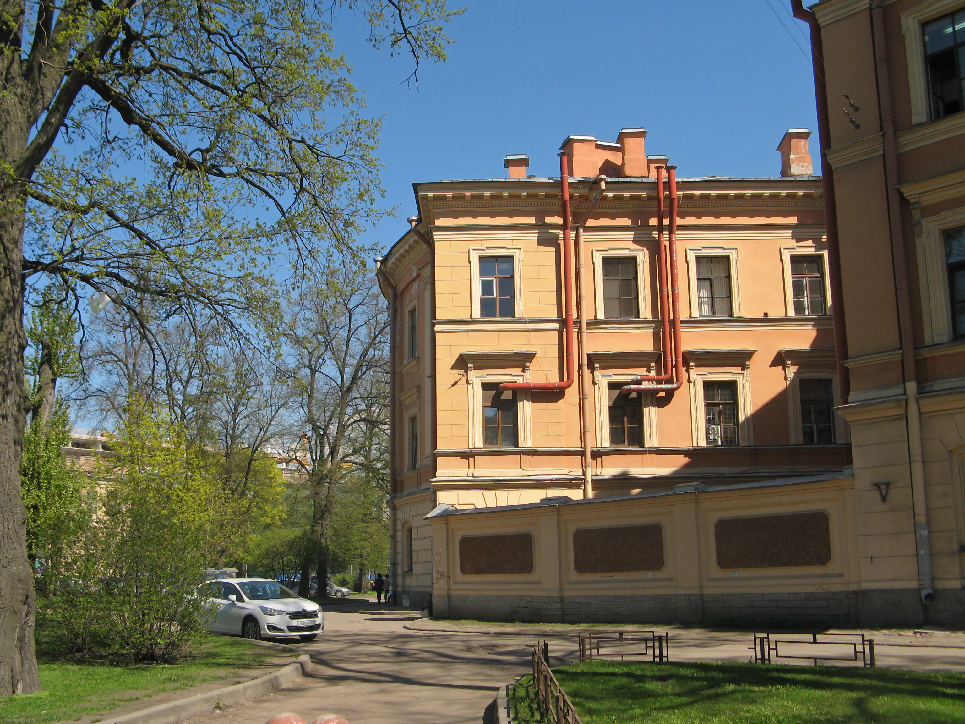 Улице лысенко. Академика Лебедева, 6 лит в. Лебедева 6 Воронеж. МЦ Диона Академика Лебедева. Культурные и социальные объекты на улице Академика Лебедева.