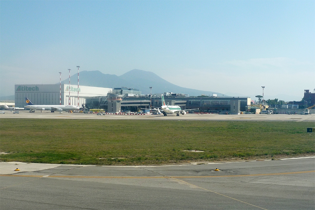 Aeroporto di Napoli Capodichino Wikipedia