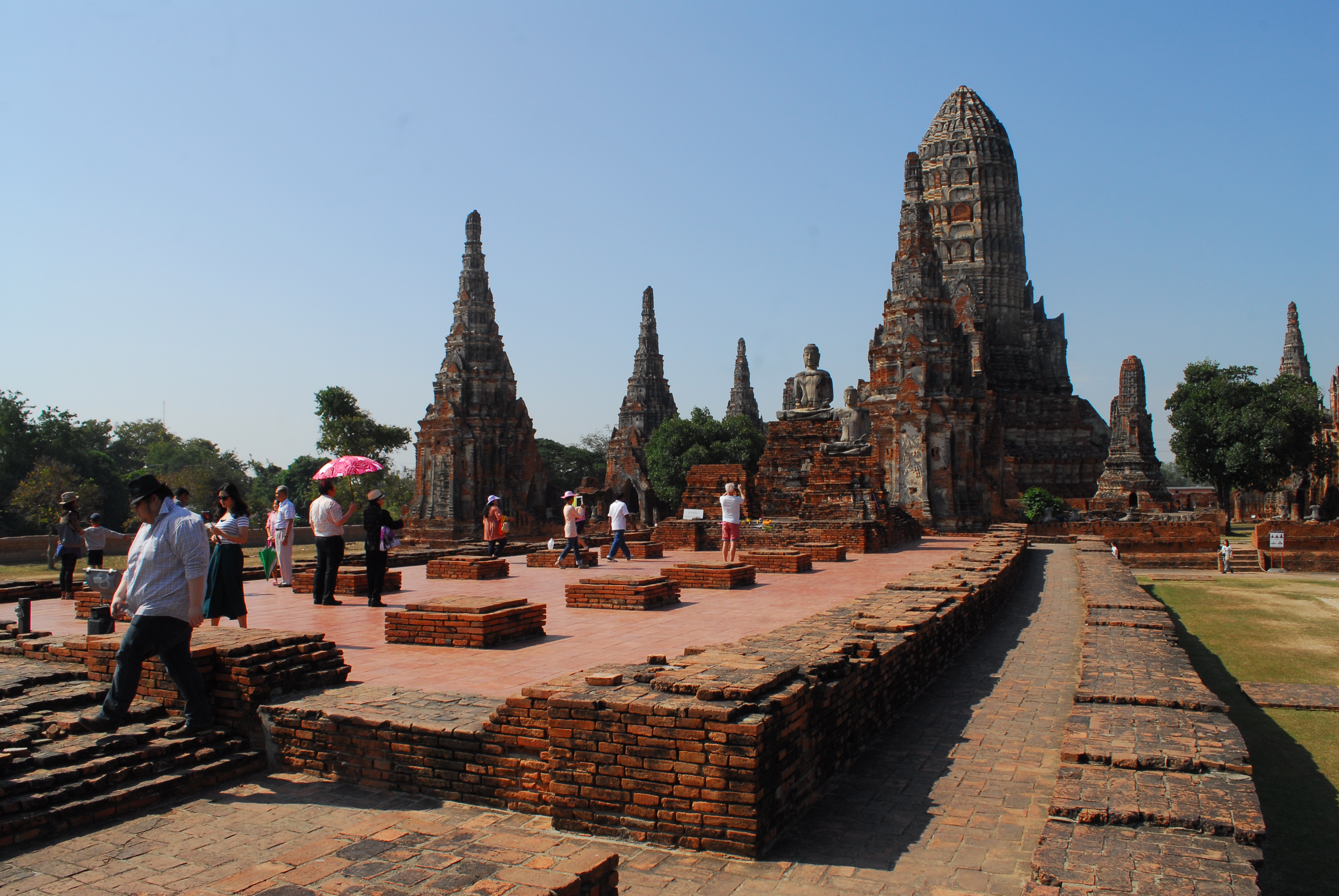 - Nakhon Si Ayutthaya (15995304339).jpg - Wikimedia Commons