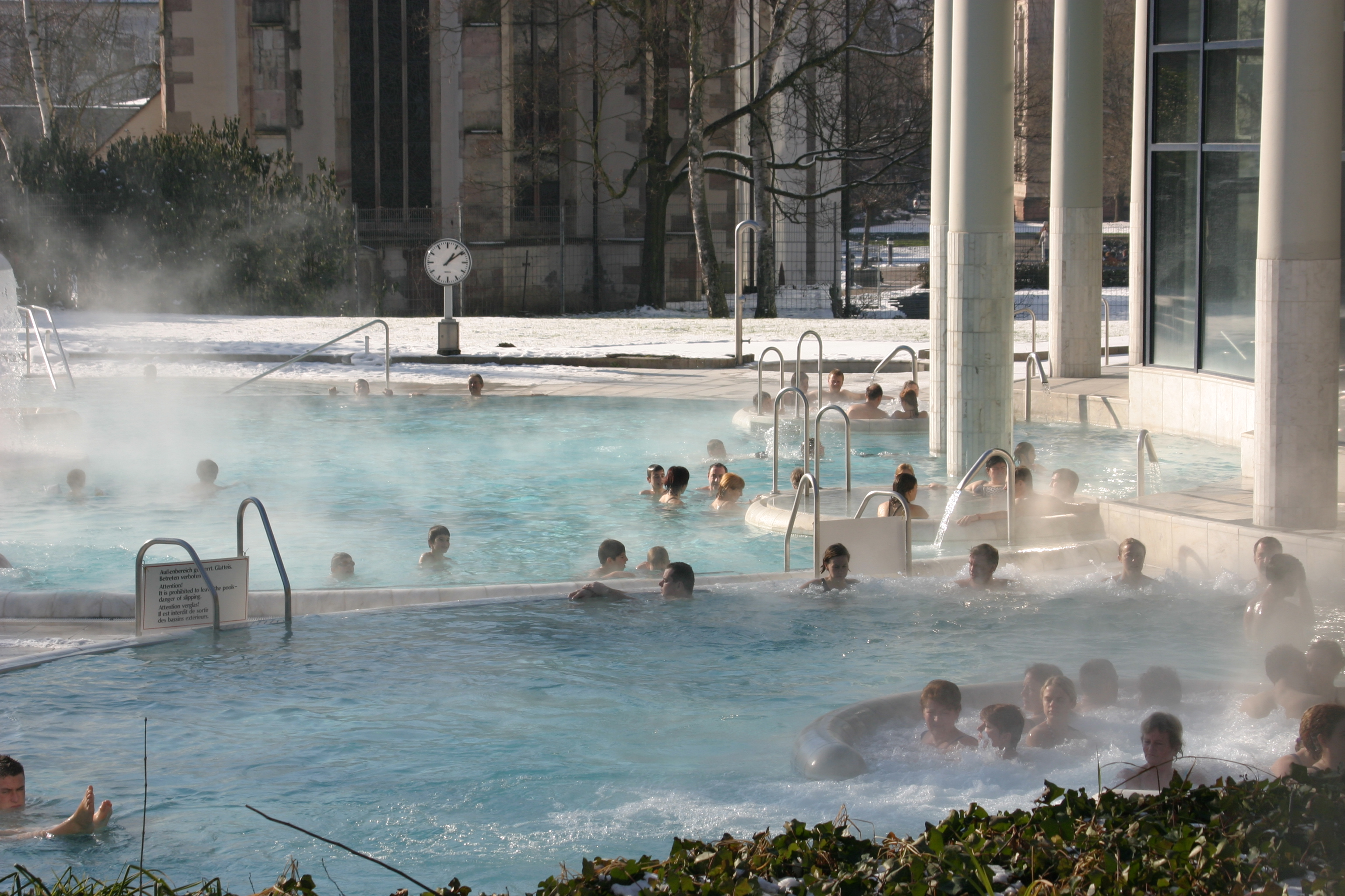 Baden-Baden-Caracalla-Therme-38-gje.jpg