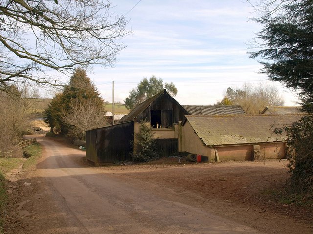 File:Barn at Lower Ford - geograph.org.uk - 1766304.jpg