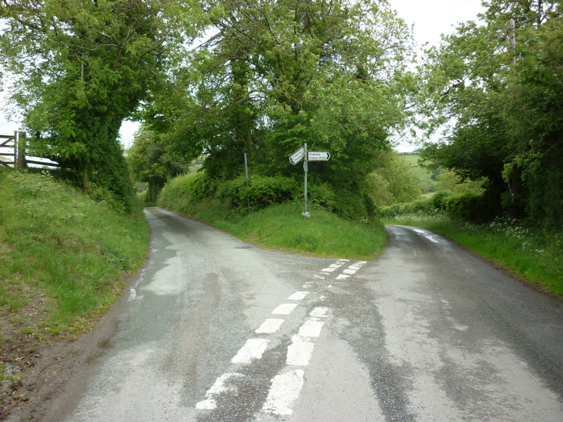 File:Both roads lead to Edgton - geograph.org.uk - 2437363.jpg