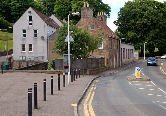 File:Burnside North, Cupar - geograph.org.uk - 847055.jpg