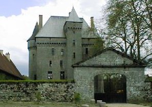 Château de Saint-Maixant (Creuse).jpg