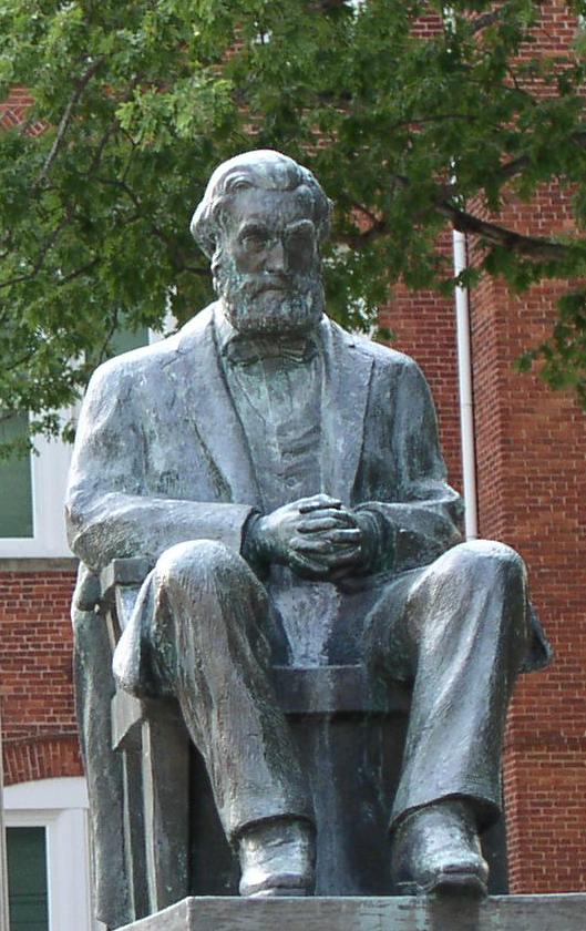 Clemson-statue.jpg