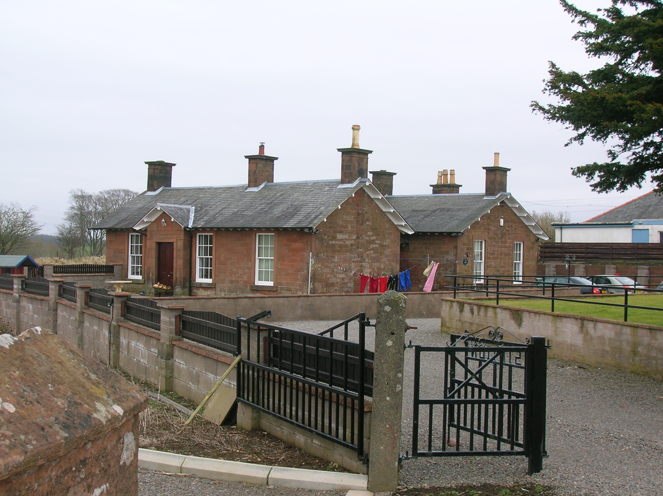 Cummertrees railway station