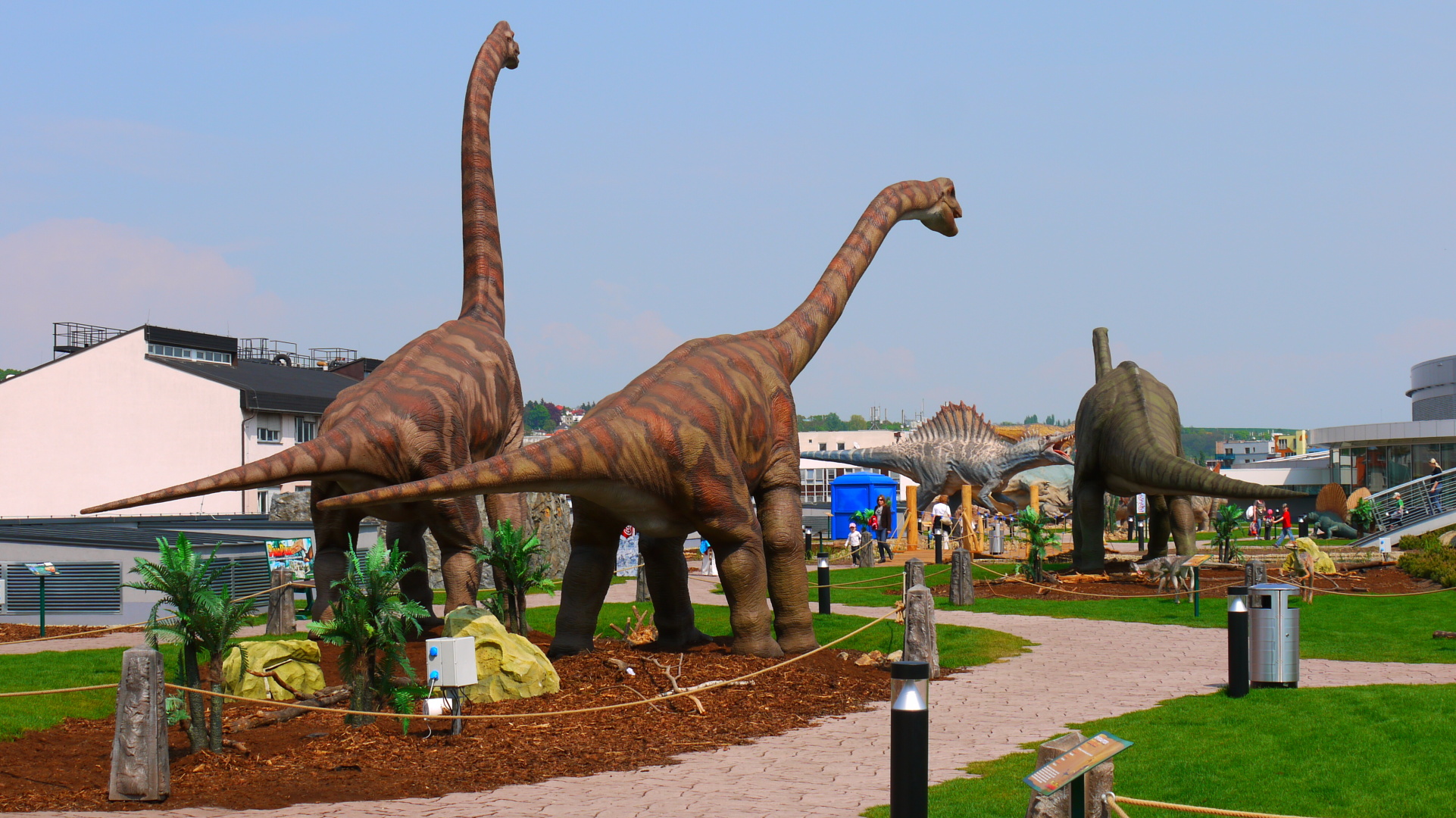 Dino park. Динопарк Прага. Чехия парк динозавров». Динопарк Крестовский остров. Музей динозавров Прага.