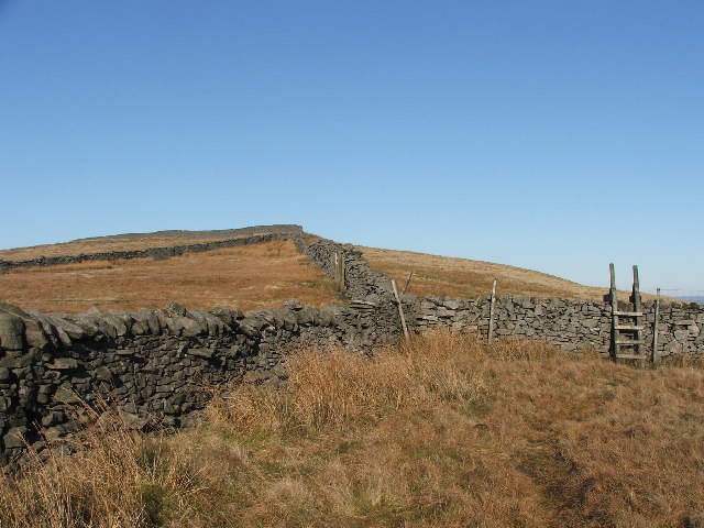 Drystone walls above Braidamaya. - geograph.org.uk - 114285