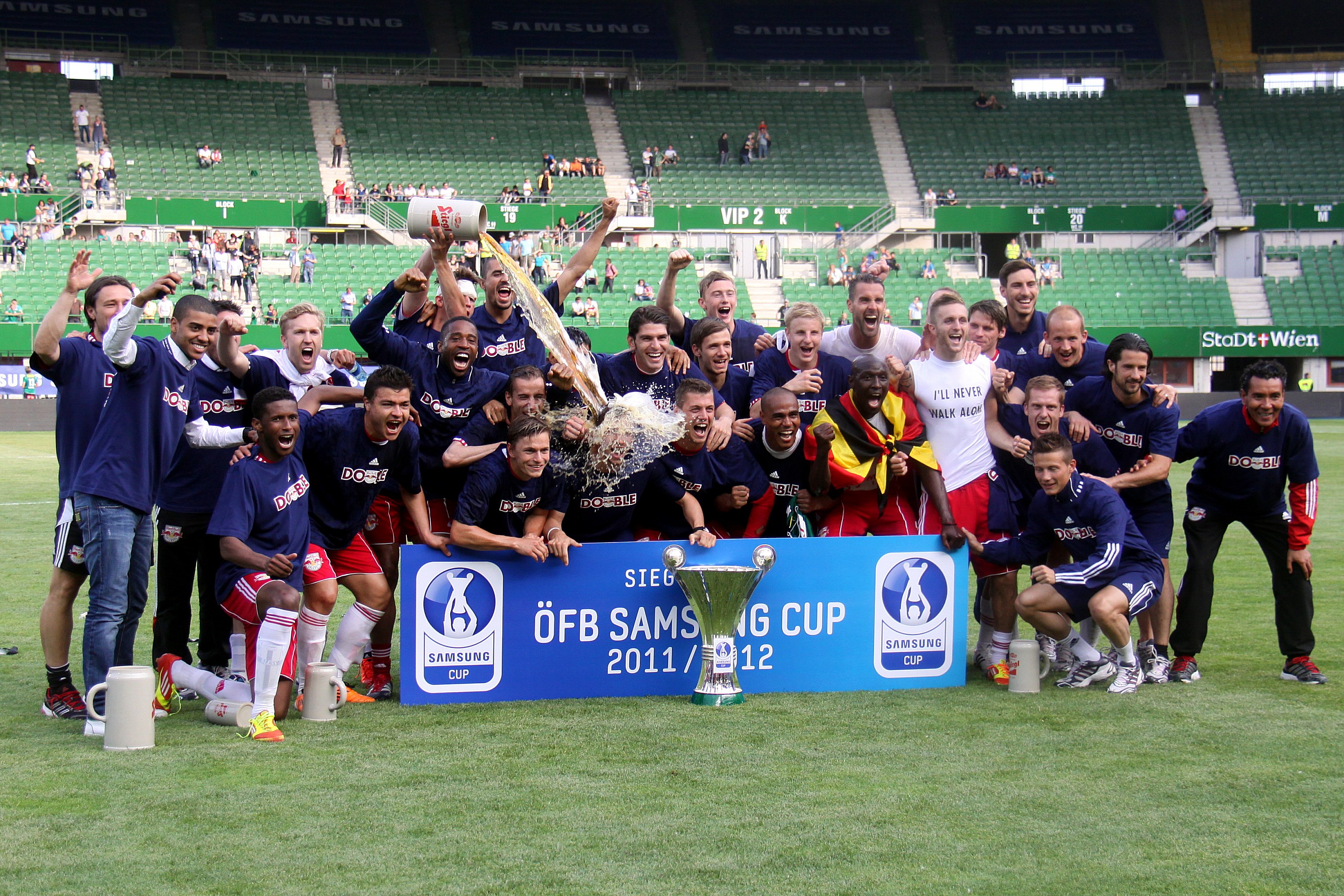 File:Final of the 2011–12 Austrian Cup (117).jpg - Wikimedia Commons