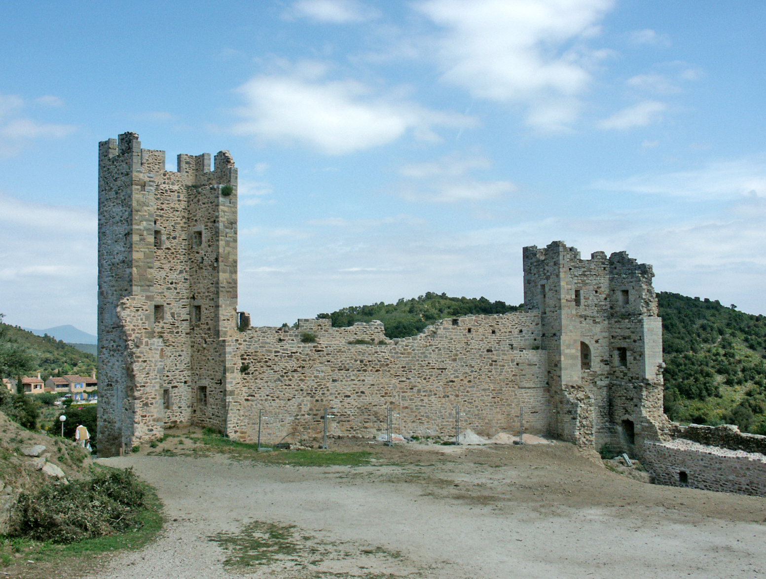 Château ruiné datant de 1530 Raccorder le dégagement