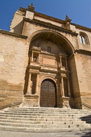 File:Iglesia-san-blas-villarrobledo.jpg