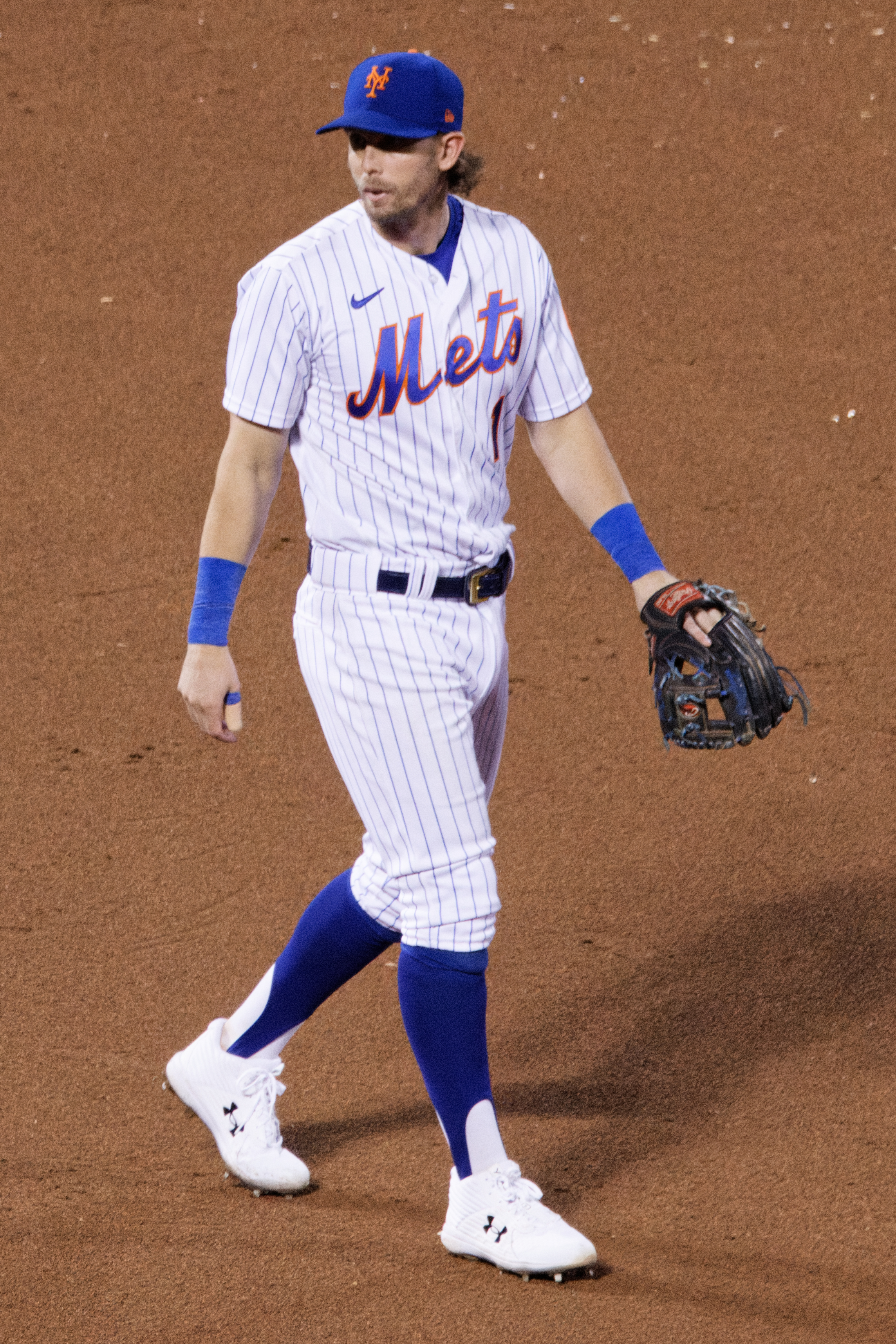 File:Jeff McNeil in the field as second baseman, Aug 27 2022