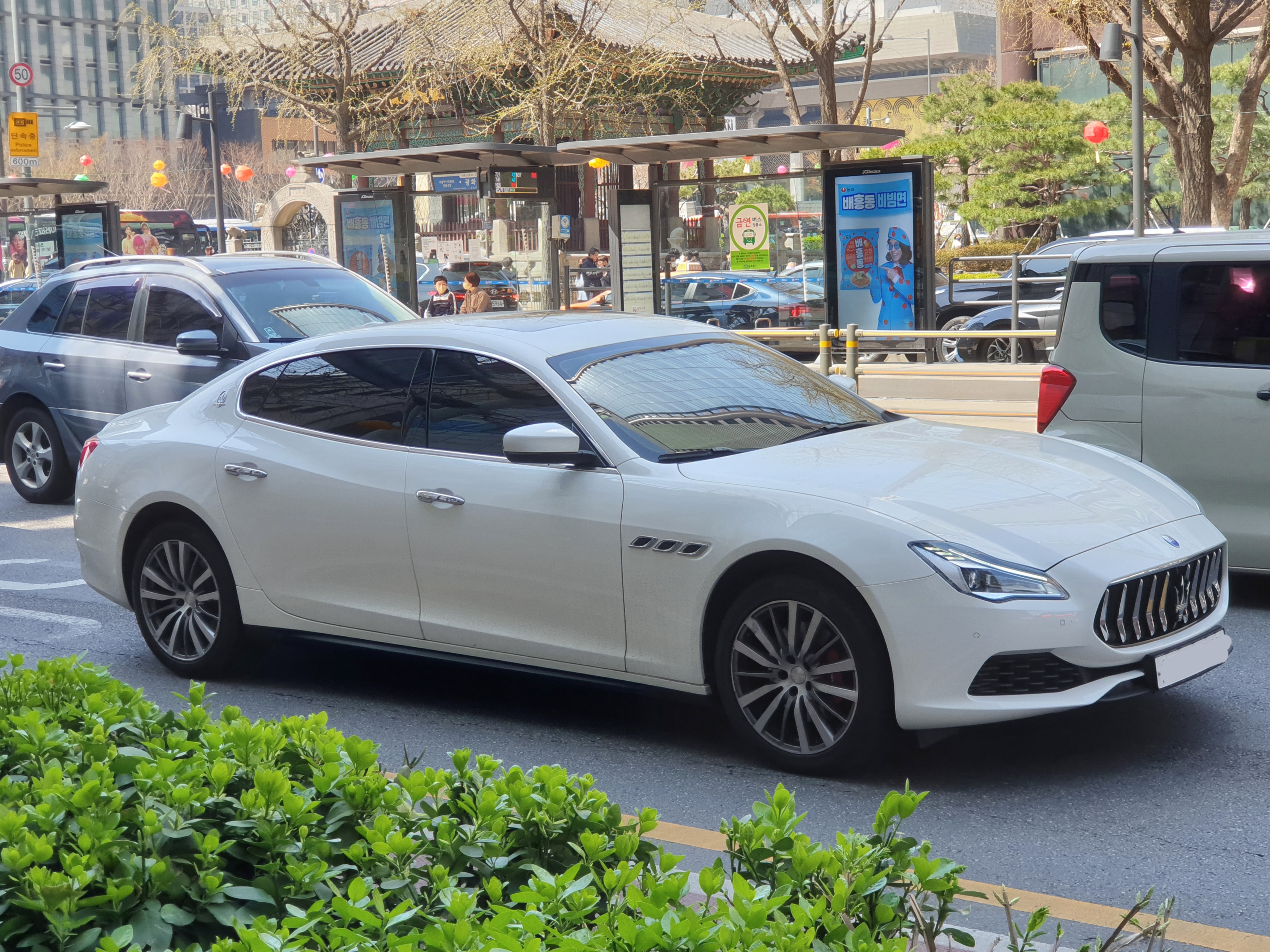 Maserati Quattroporte белый диски