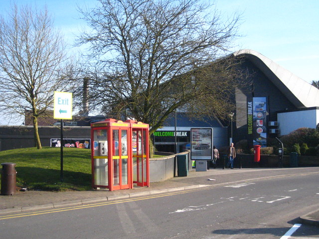 File:Membury Services - geograph.org.uk - 1751331.jpg