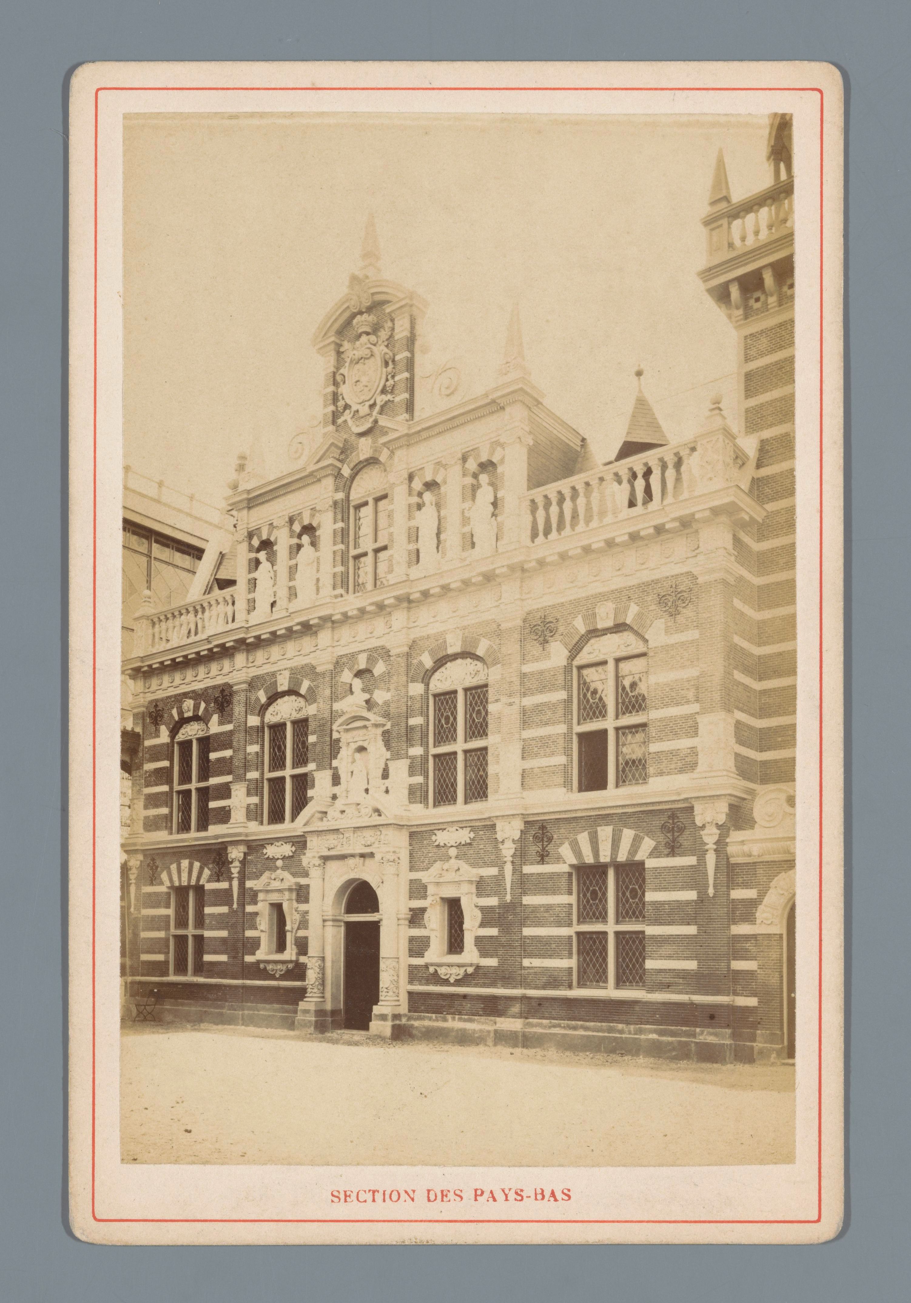 File:Nederlandse paviljoen op de Wereldtentoonstelling te Parijs in 1878 Section des Pays-Bas (titel op object), RP-F-F19705.jpg - Wikimedia