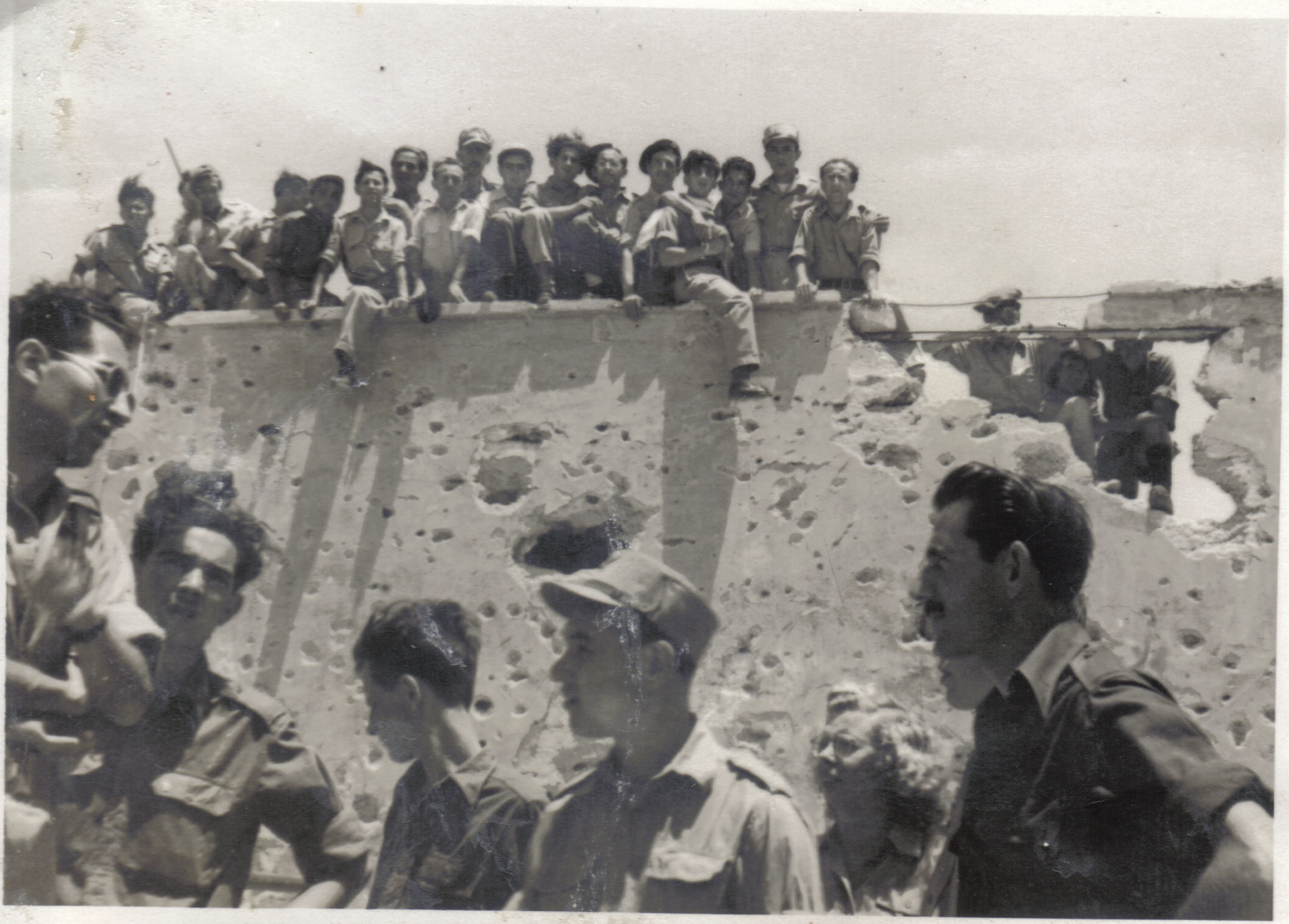 PikiWiki Israel 6326 Ramat rachel 5th may1949.jpg