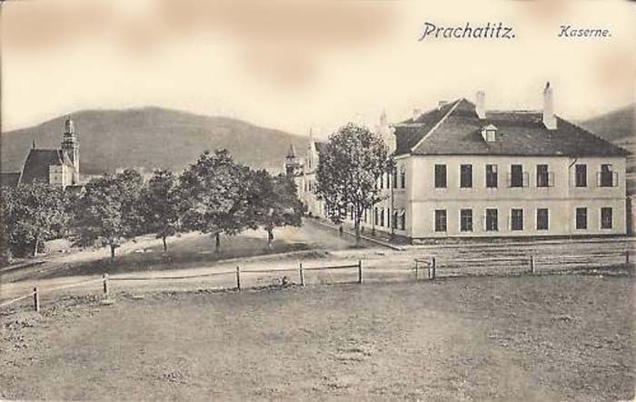 File:Prachatitz Kaserne.jpg