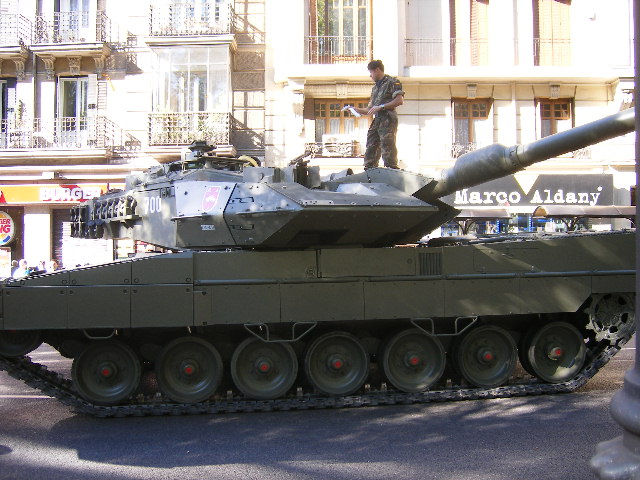 Spanish_Leopard_2E.jpg