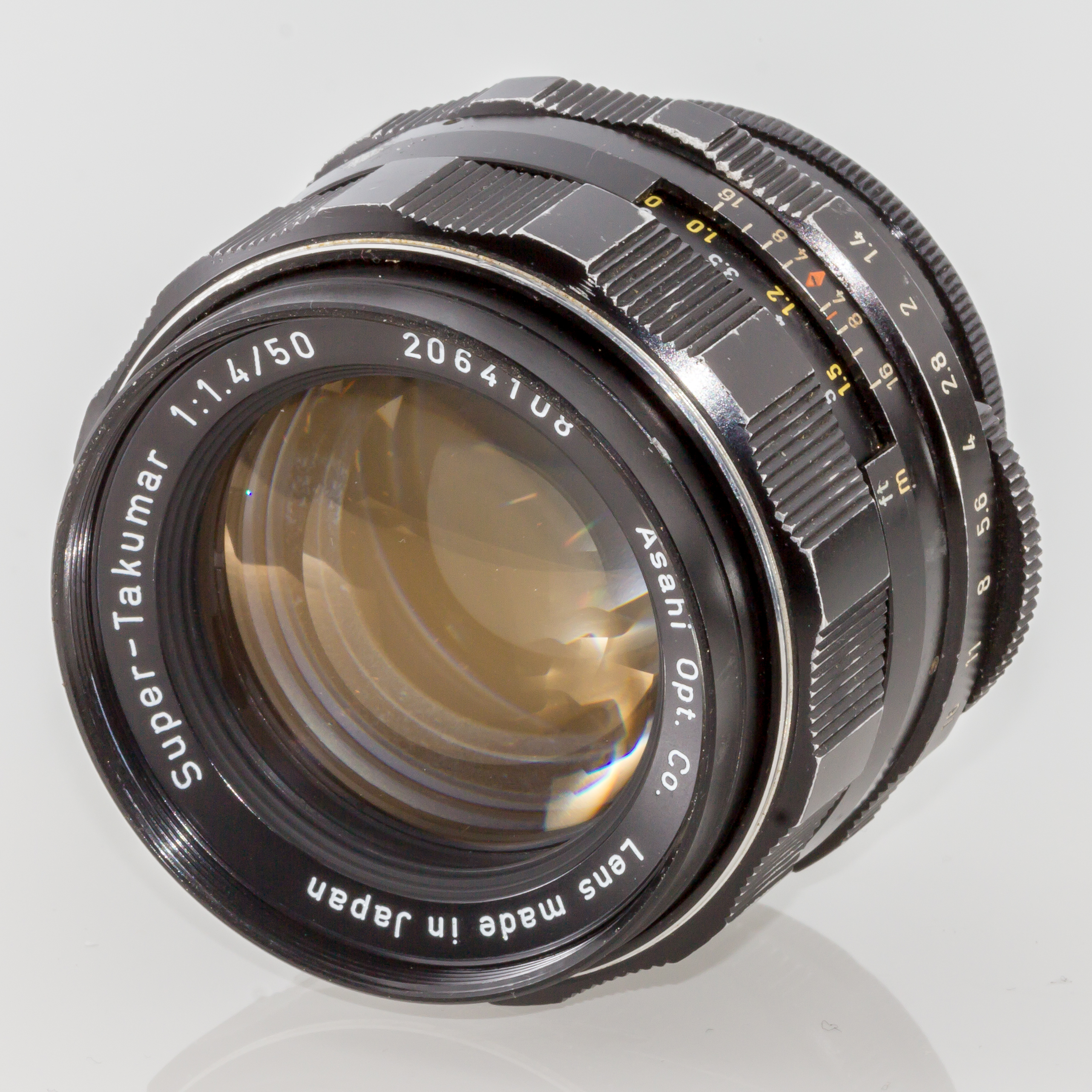 カメラ レンズ(単焦点) File:Super-Takumar 50mm F1.4-4650.jpg - Wikimedia Commons