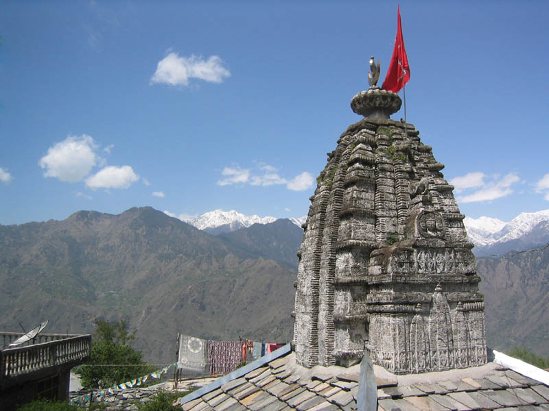 File:Temple in Sarahan, Himachal.jpg
