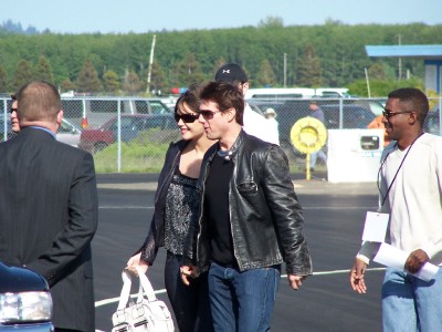 Tom Cruise and Katie Holmes leaving plane