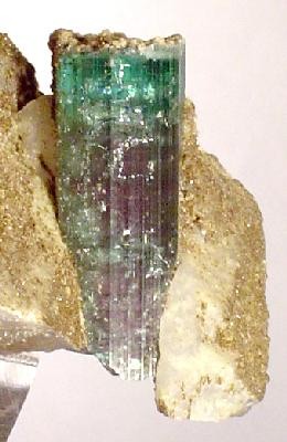 File:Tourmaline-Childrenite-132359.jpg