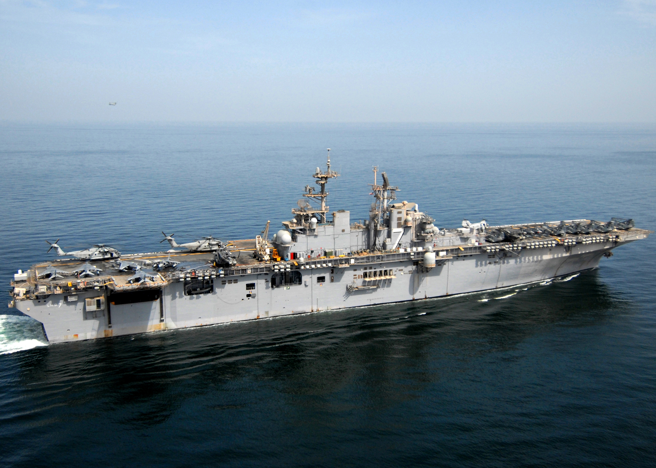 File:US Navy 090220-N-6282K-087 USS Iwo Jima (LHD 7) transits the