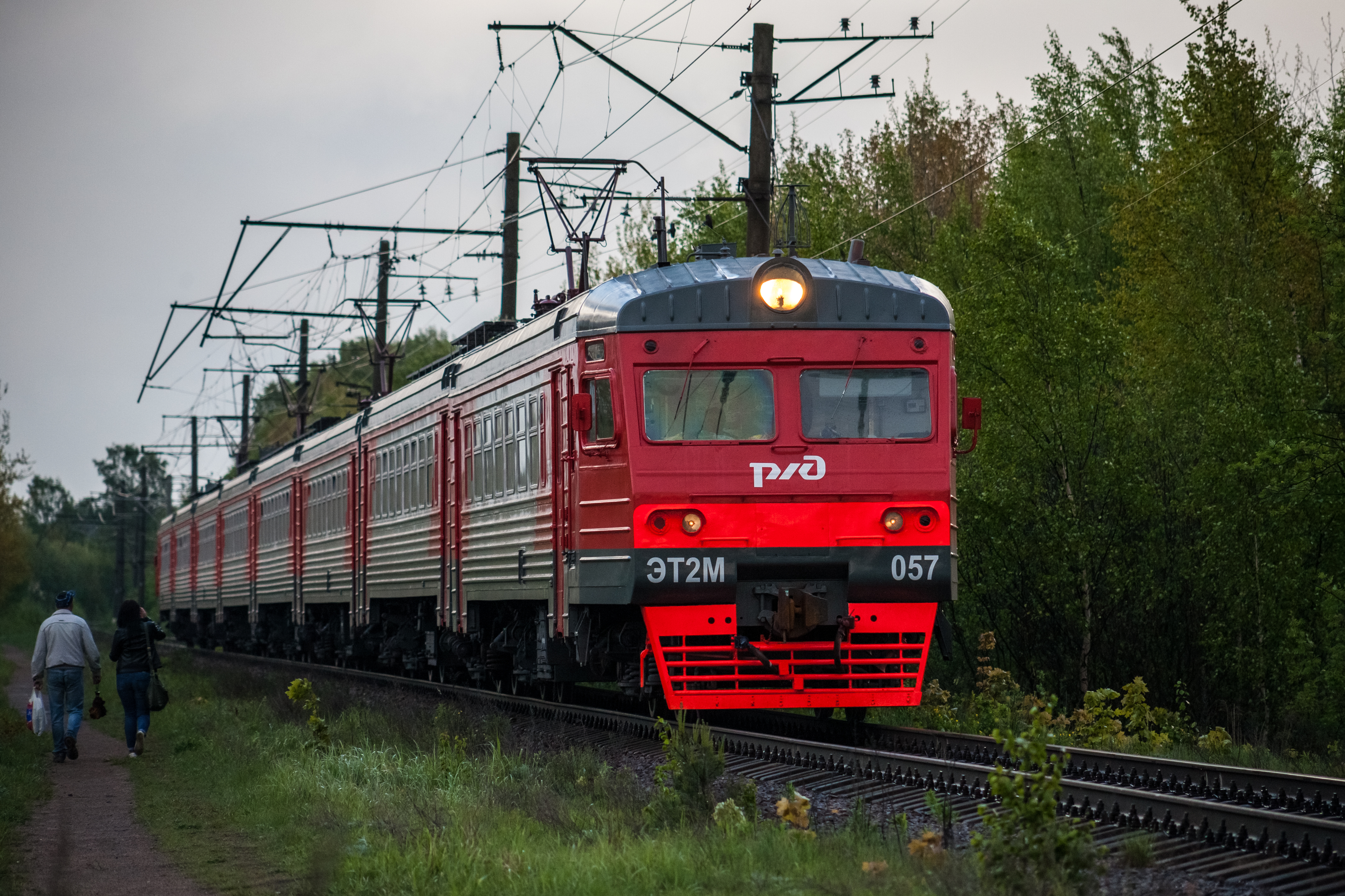 Эт2м-057. Сосновый Бор Питер на электричках. Петрокрепость электричка. Станция Поповка Ленинградская область.