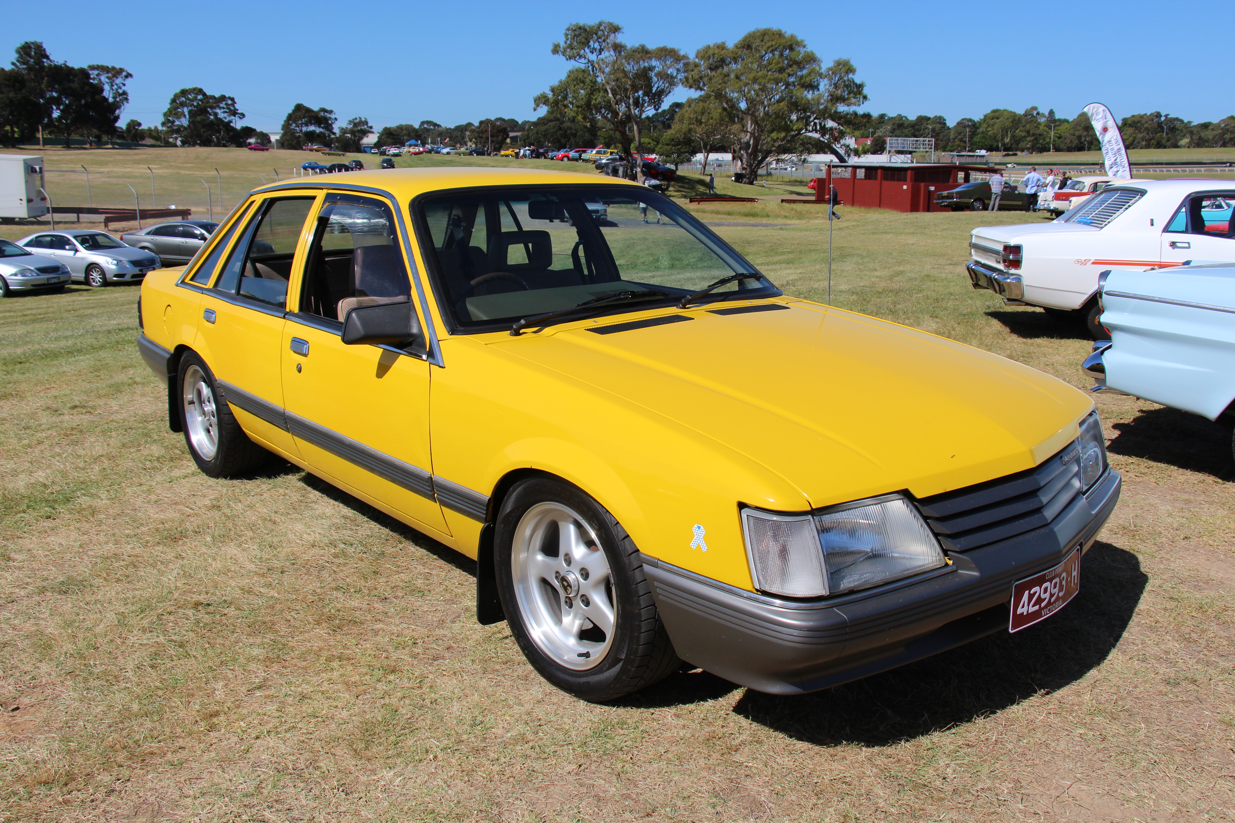 File:1985 Holden VK Commodore Interceptor (15599988799).jpg - Wikimedia  Commons