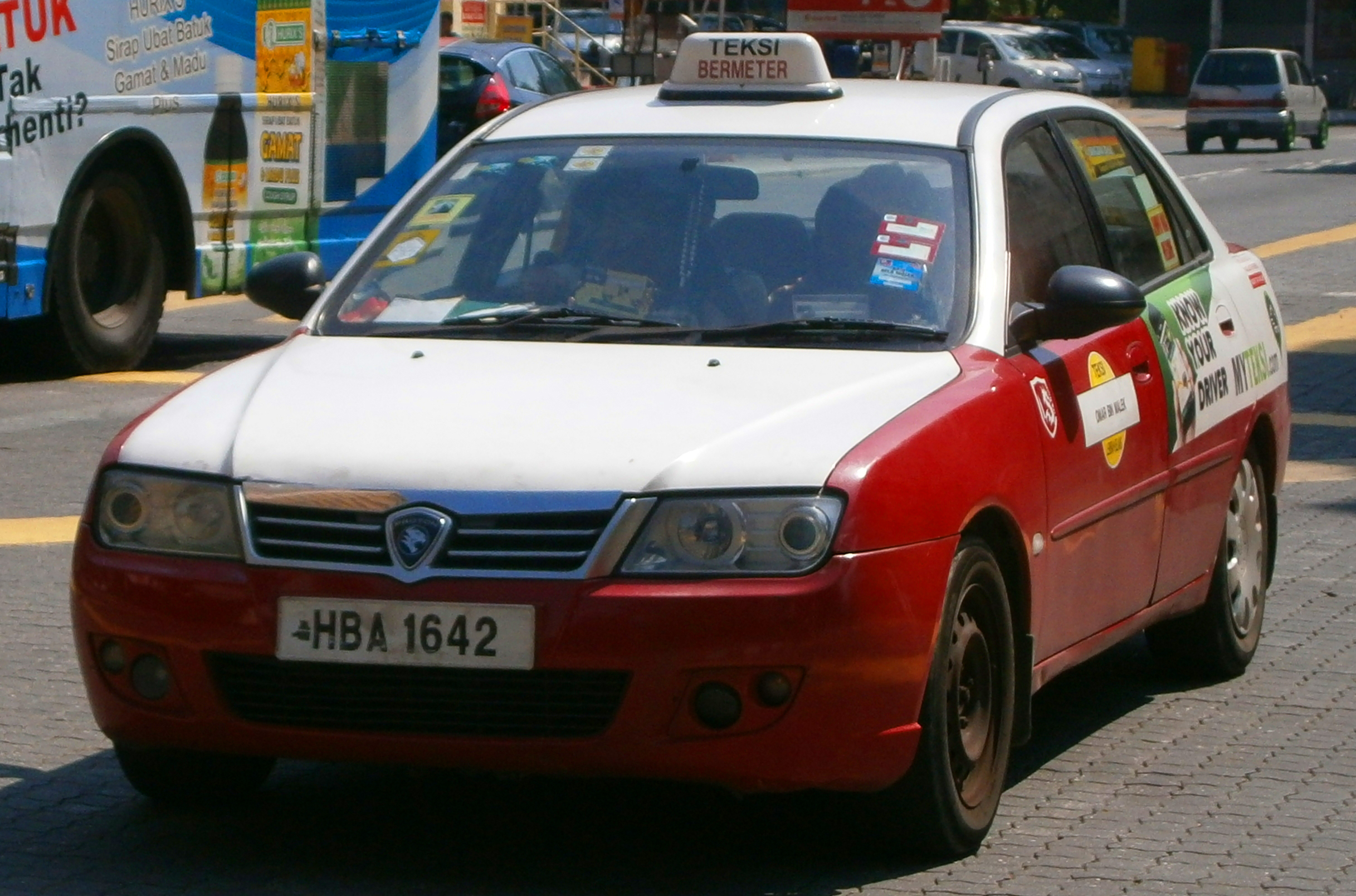 File:2007-2011 Proton Waja taxi in Kuala Lumpur, Malaysia ...