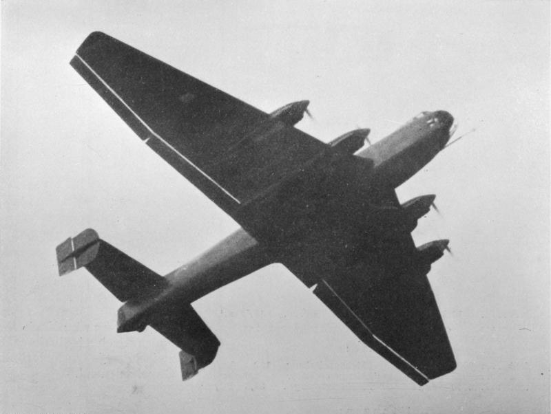 Bundesarchiv_Bild_141-2409%2C_Flugzeug_J