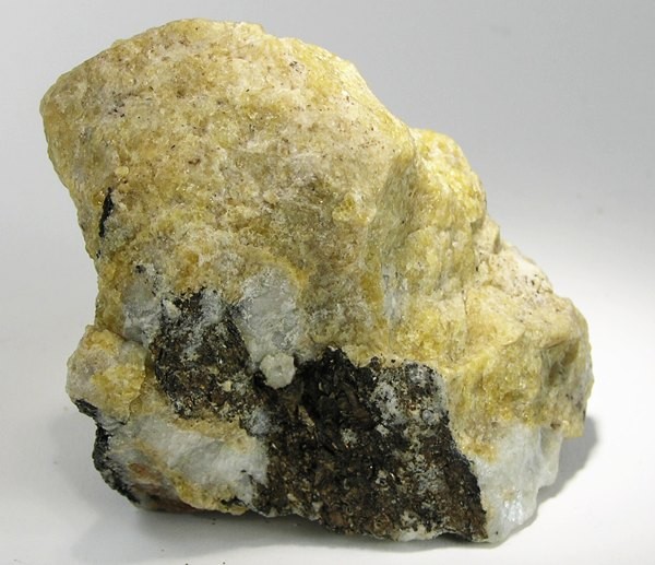 File:Cancrinite-Sodalite-Nepheline-222524.jpg