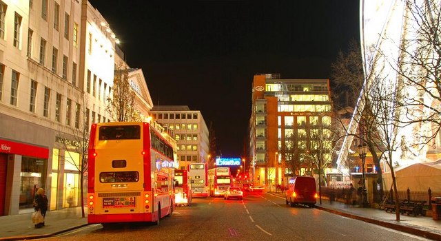 File:Donegall Square East, Belfast - geograph.org.uk - 1070081.jpg