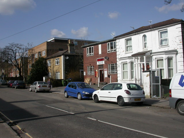 File:Freemantle, gym - geograph.org.uk - 1733808.jpg