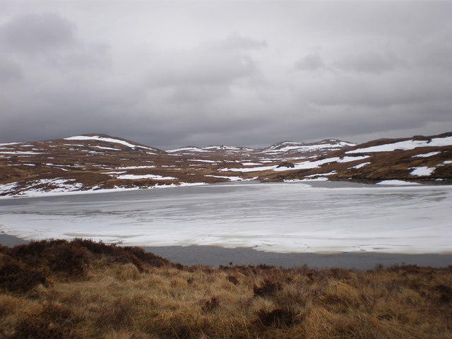 File:Frozen Bhlàraidh Reservoir - geograph.org.uk - 1760347.jpg