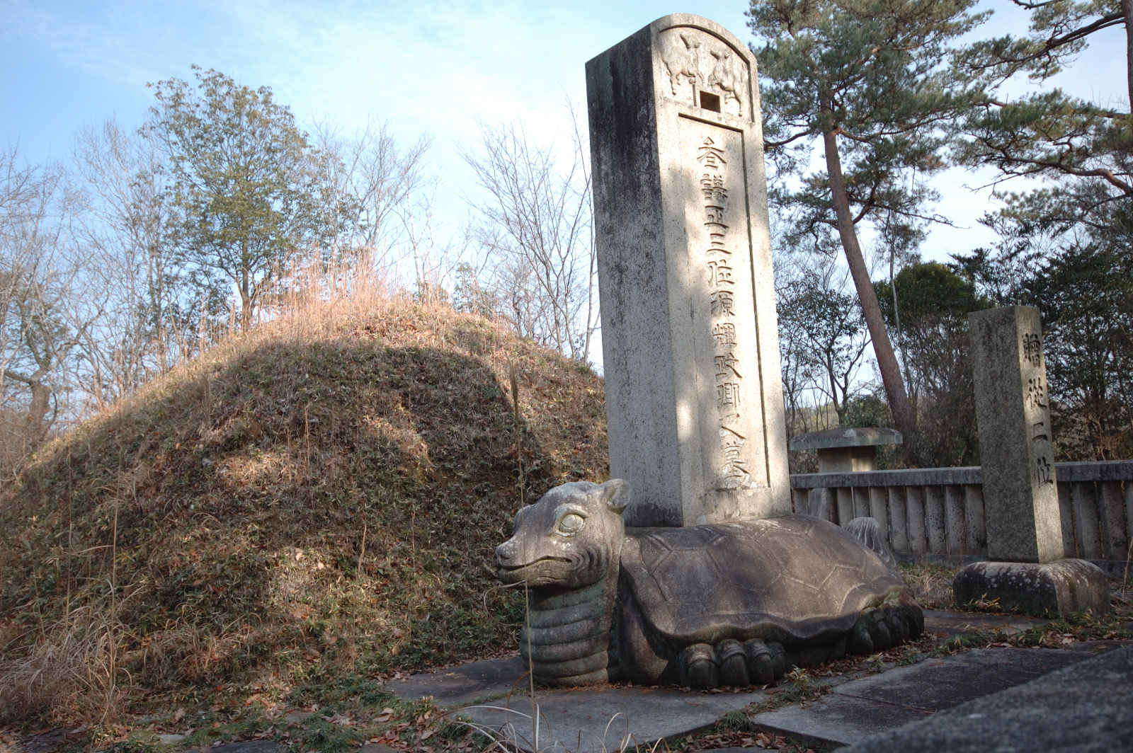File Gravestone Of Ikeda Terumasa Jpg Wikimedia Commons