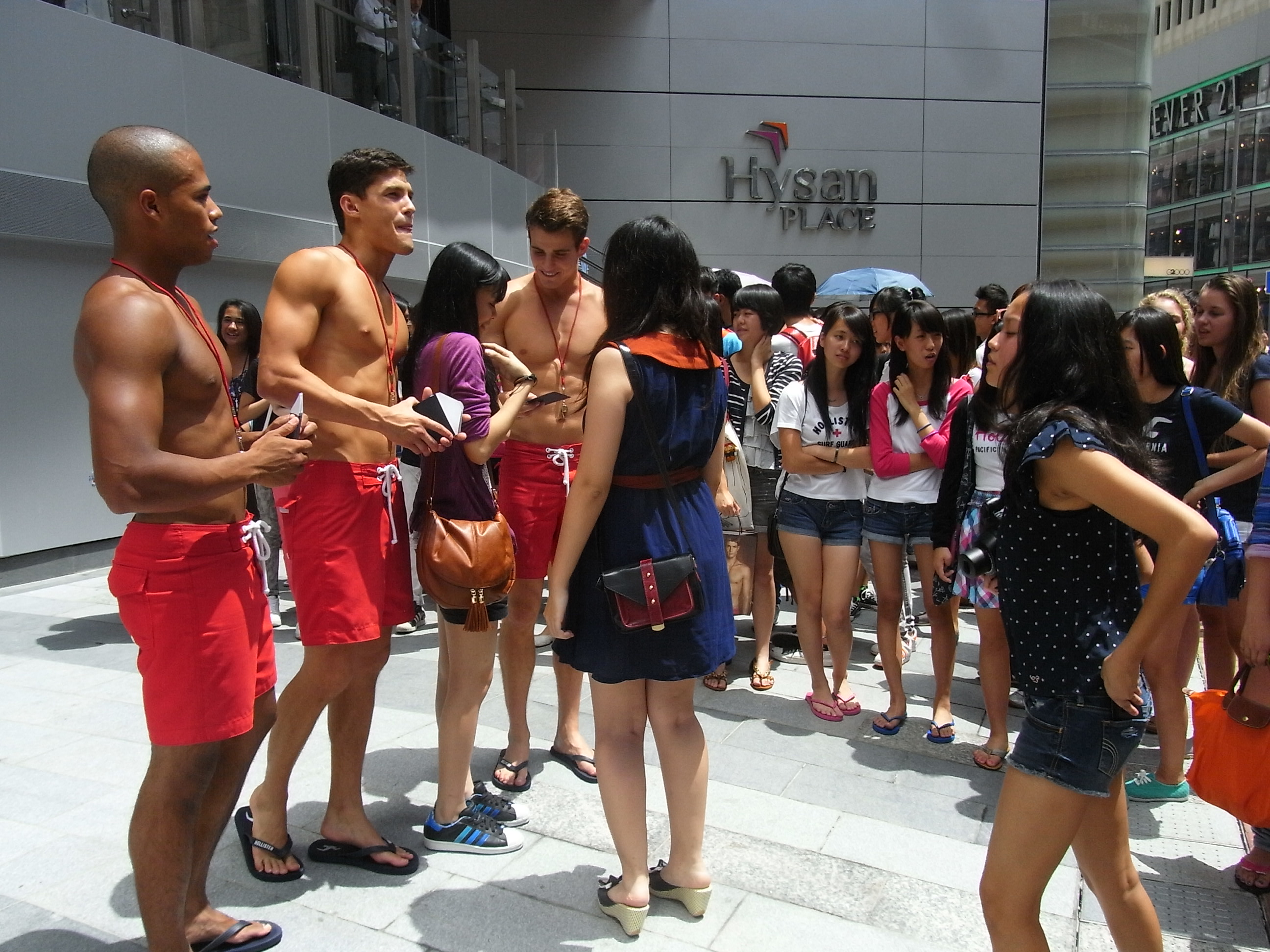 causeway bay hollister