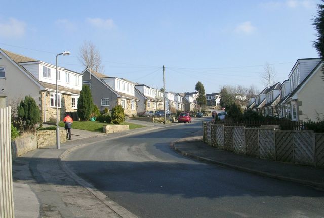 File:Harcourt Avenue - Thornton - geograph.org.uk - 691807.jpg