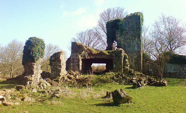 File:Haroldston House ruins - geograph.org.uk - 1202909.jpg