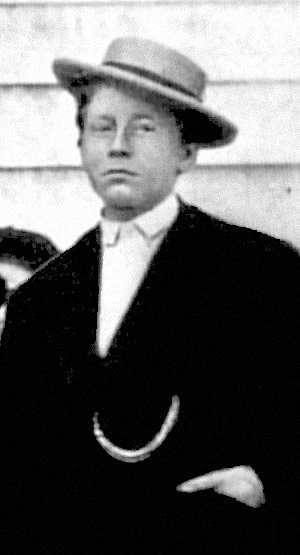 Fil:Knut Hamsun as teenager at 14 (1874) in Tranøy.jpg